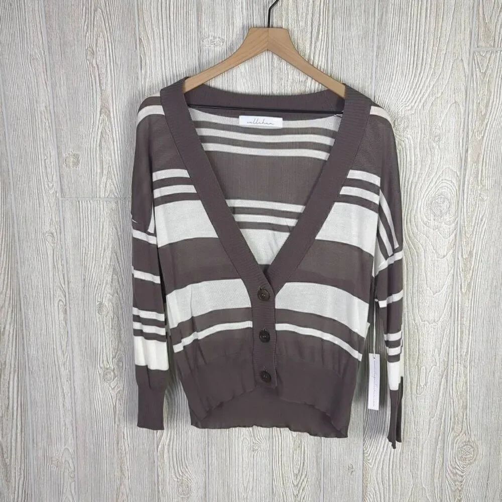 Brand New Callahan Women’s Medium Gray White  Striped Buttoned Cardigan Sweater